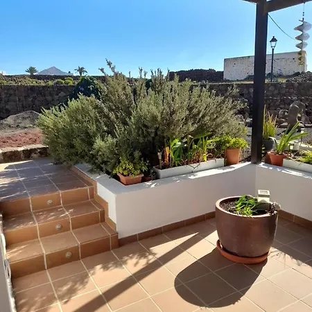 Con Terraza Y Jardin Casa de Férias Las Breñas