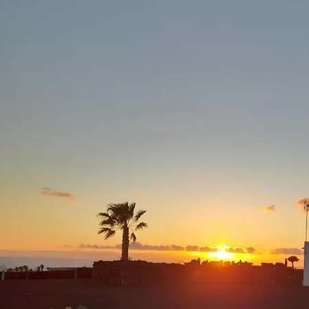 Con Terraza Y Jardin Casa de Férias