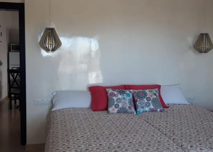 בית נופש Con Terraza Y Jardin