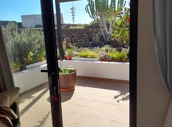 בית נופש Con Terraza Y Jardin *